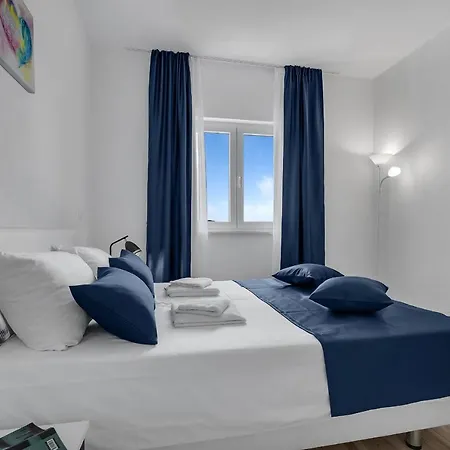 Lujnovic Appartement Makarska