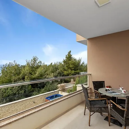 Lujnovic Appartement *