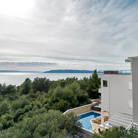 Lujnovic Appartement Makarska