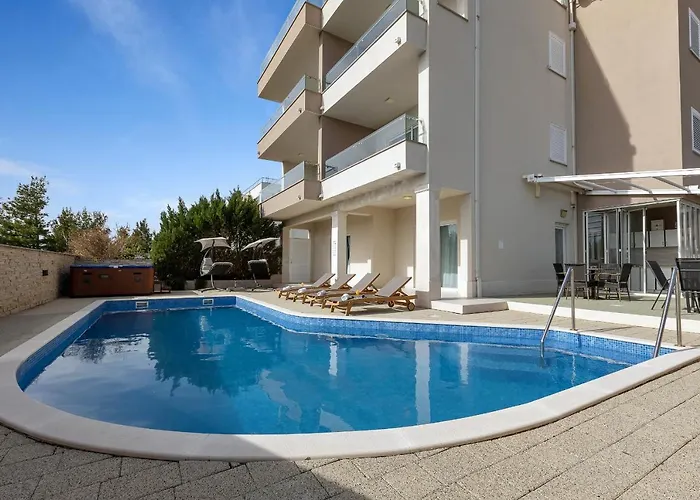 Lujnovic Apartamento