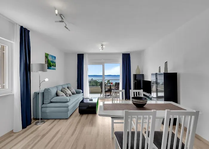 Lujnovic Apartamento Makarska