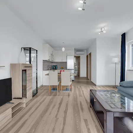 Lujnovic Apartment