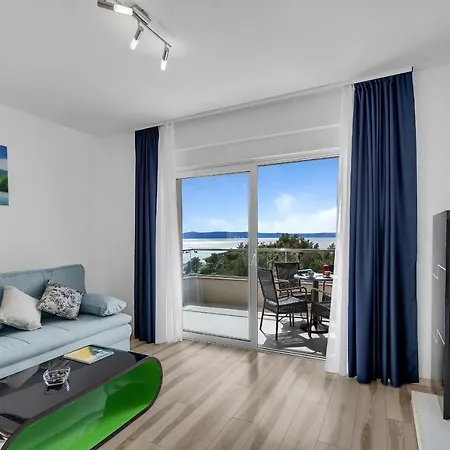Lujnovic Apartment