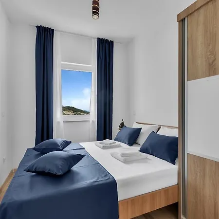 Lujnovic Apartment *