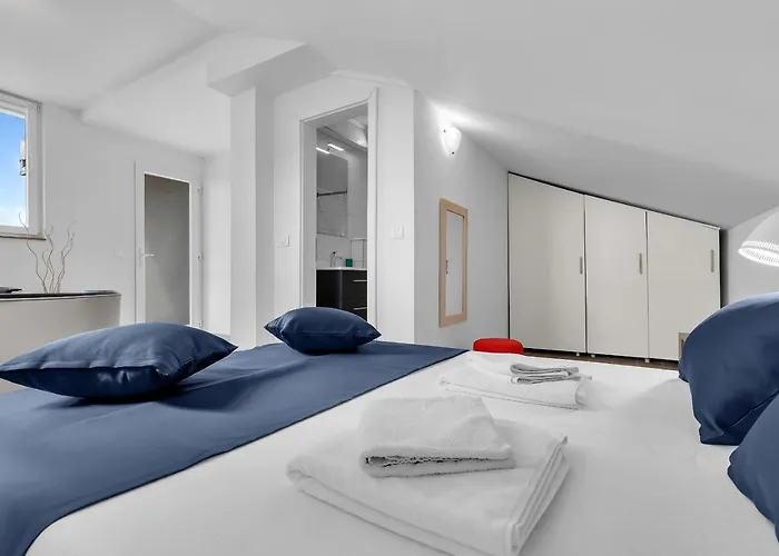 Lujnovic Apartment *